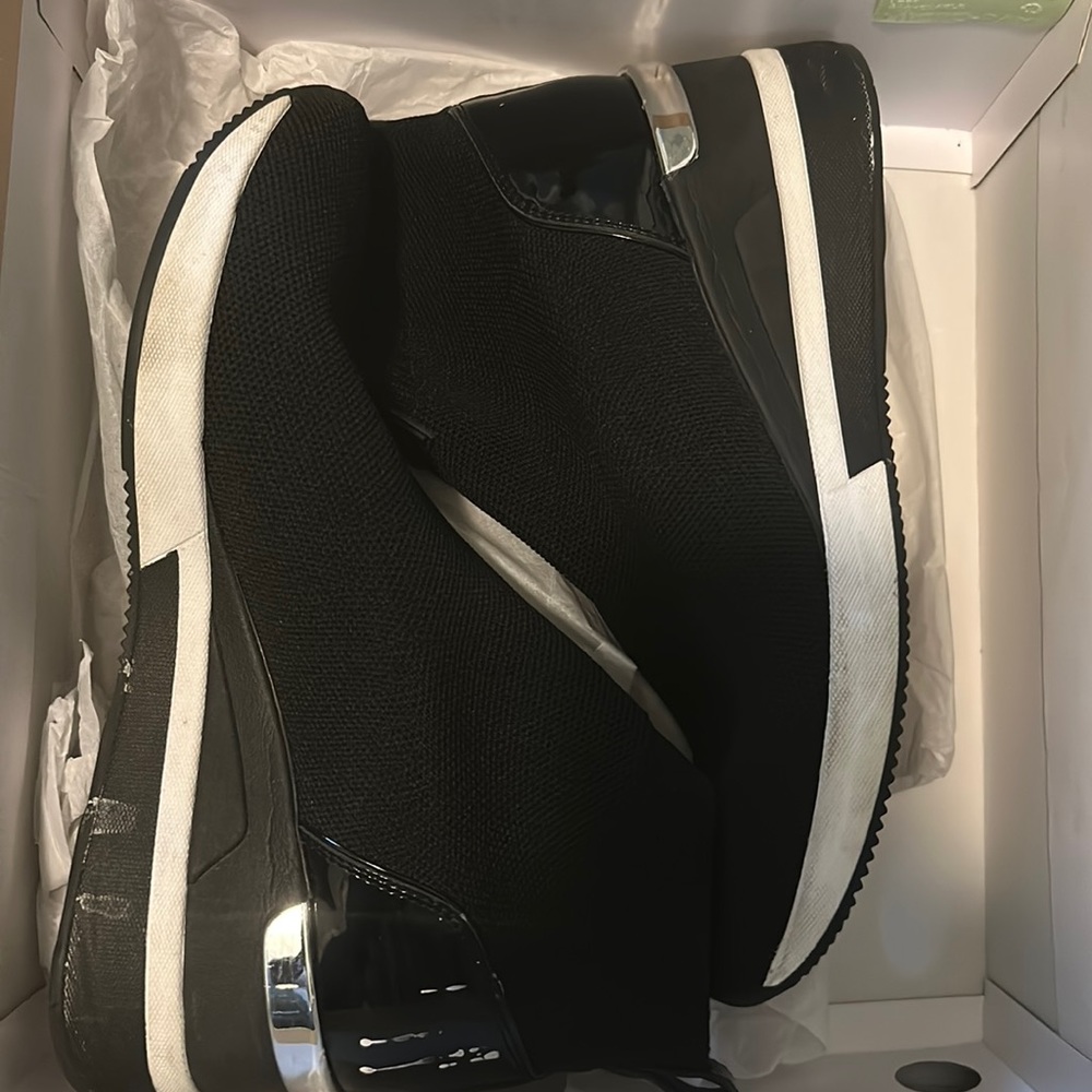 Cute and comfortable sneakers